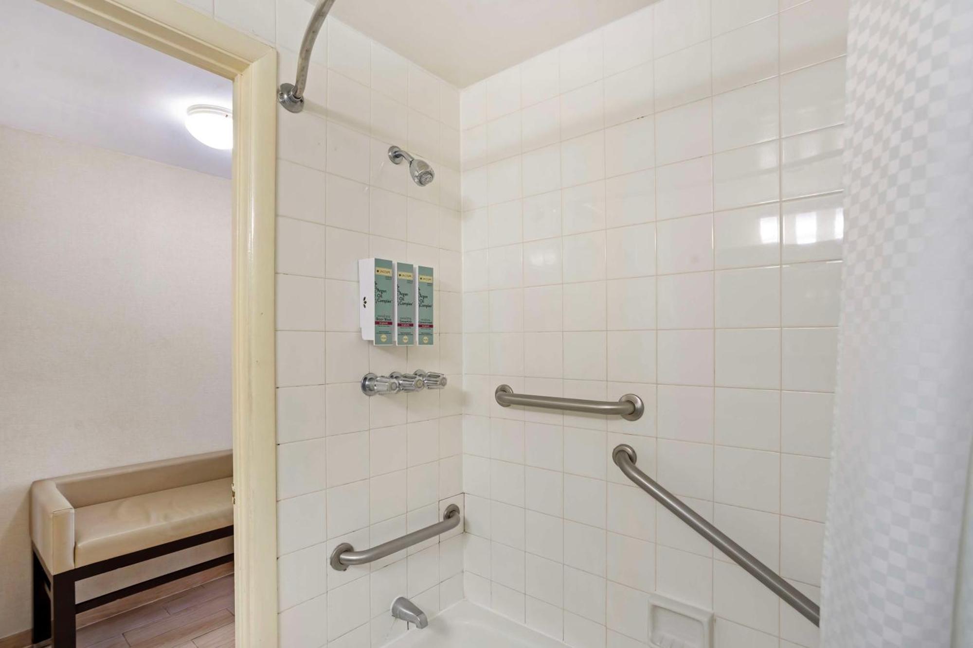 Western Atlantic Block Hotel 3*